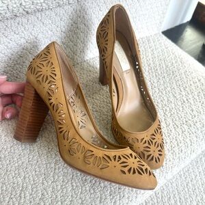 Ralph Lauren Leather Light brown Beige Laser-Cut Block Heel Pumps 7